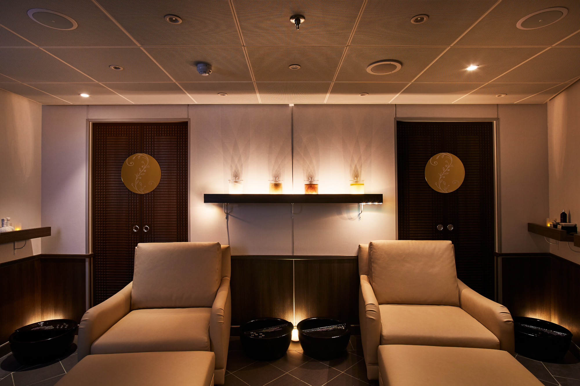 MyCruise Silversea Silver-Muse Offentlige-arealer Pool-spa2